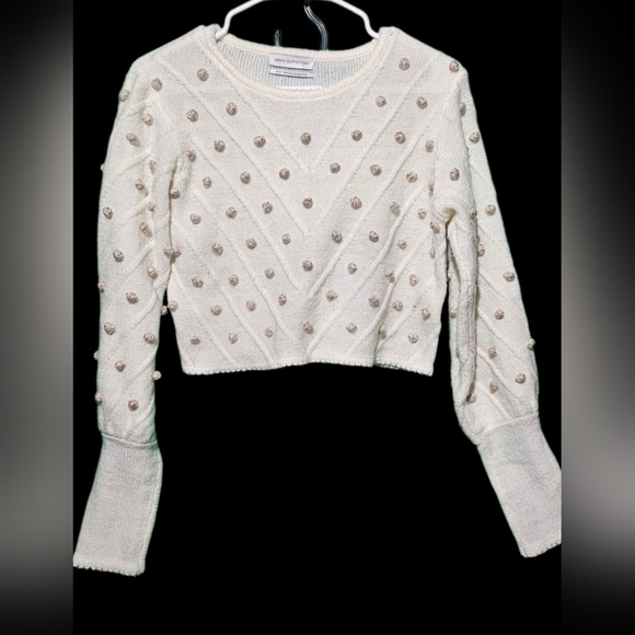 Urban Outfitters Crop Cream Sweater Pom Pom Details Size Medium PTP 21 Length 17 - Picture 4 of 6